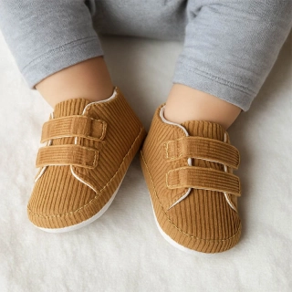 Christopher - Detské topánky - Capáčky hnedé menčestrové na suchý zips č.10 - 17cm