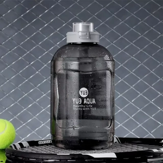 Športová fľaša na vodu 1,6L