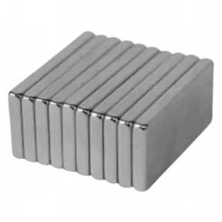 Neodymové magnety ploché 12 × 4 × 1,5 mm – sada 10 kusov