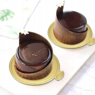 Okrúhle papierové podložky pod dezerty 8 cm (100 ks)