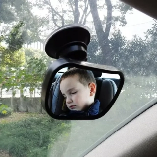 Zrkadlo na sledovanie dieťaťa do auta
