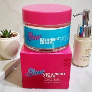 Glowz Day & Night Cream s kyselinou hyalurónovou 50 ml