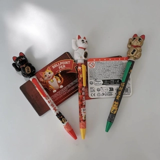 Pero Lucky Cat Maneki Neko
