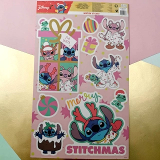 Vianočné okenné nálepky Disney Stitch – hárok 48 × 29 cm