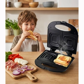Sendvičovač Titanum Pizzaiola 700 W