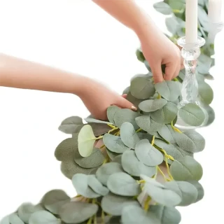 Umelá eukalyptová girlanda 200 cm